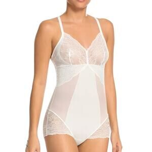NWT SPANX Shape Clean White Bodysuit Lace Shaping Bodice Size Large
